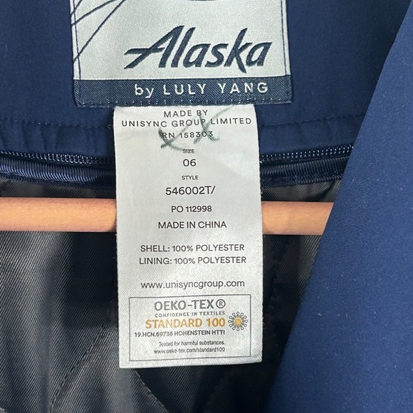 Alaska Airlines By Luly Yang Womens Size 6 Long Navy Blue Trench Coat Insulated - Picture 3 of 16